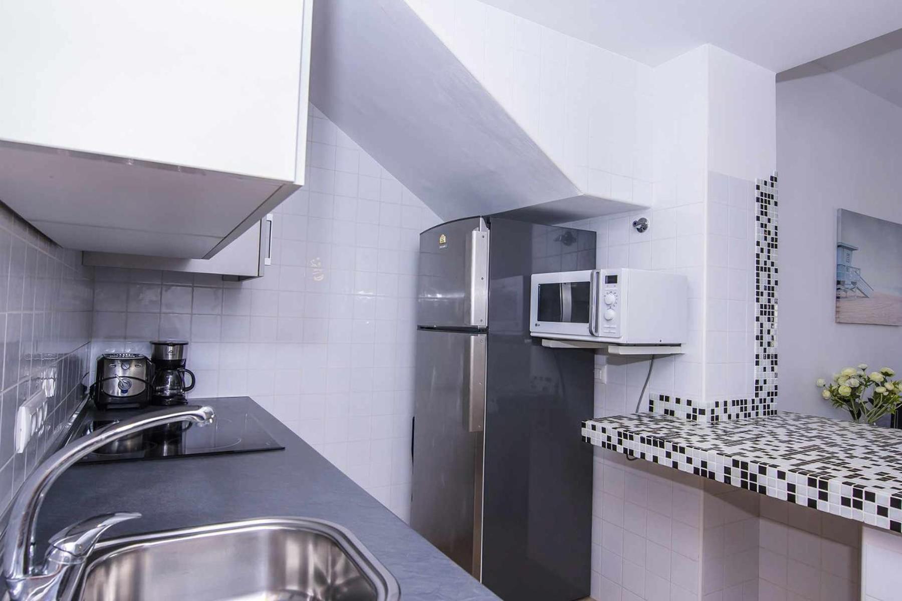 Apartamento Bajel Centrico Cerca De La Playa 카로보네라스 외부 사진